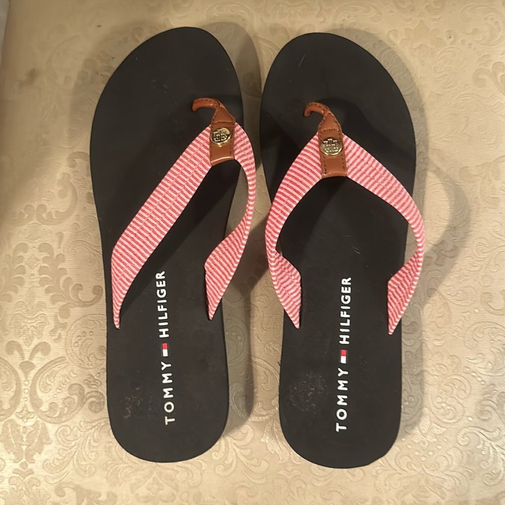Tommy Hilfiger flip flops